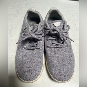 Women’s heathered purple Allbirds wool runners - size 8, worn once!